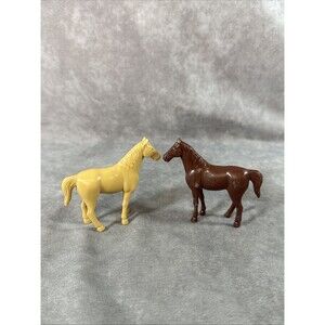 Vintage Brown Plastic Horse Toy figure Lot Of (2) Brown And Cream Color